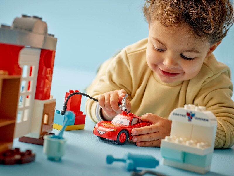 LEGO Duplo 10456 McQueen's Visit to Doc's Garage