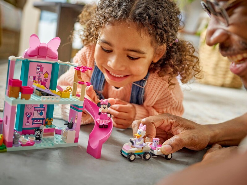 LEGO Disney 43274 Minnie's Pet Hotel