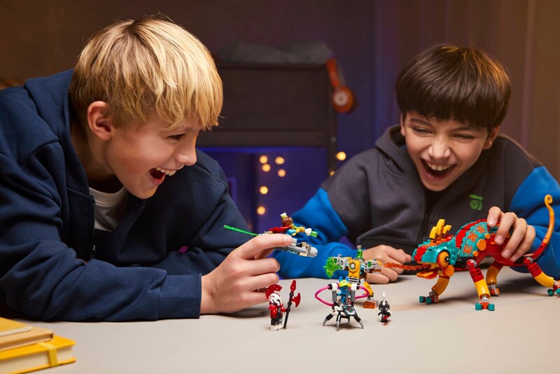 LEGO DREAMZzz 71492 Mateo's Fire Chameleon