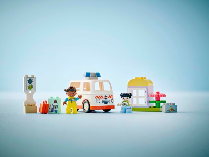 LEGO Duplo 10447 Ambulance & Driver