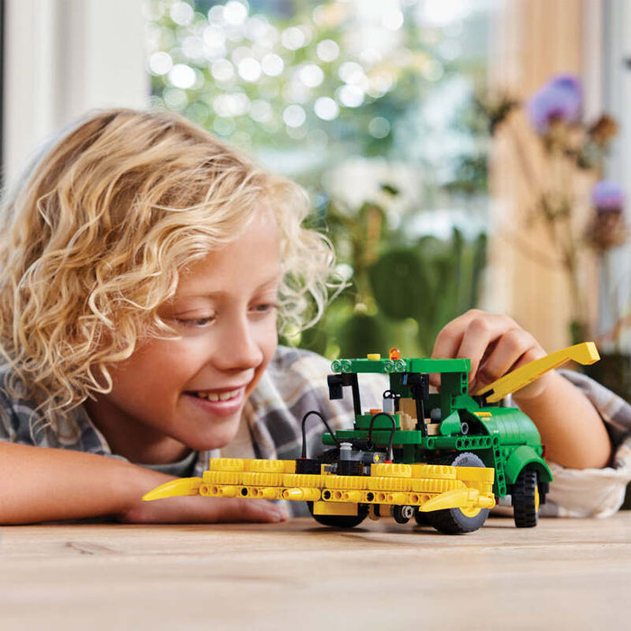 LEGO Technic 42168 John Deere 9700 Forage Harvester