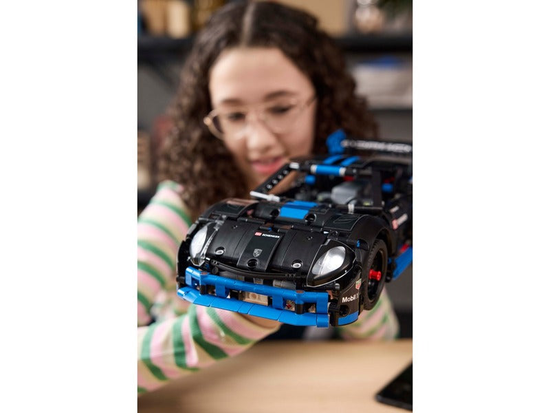 LEGO Technic 42176 Porsche GT4 e-Performance Race Car