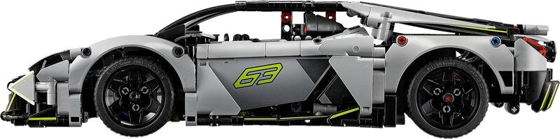 LEGO Technic 42214 Lamborghini Revuelto Super Sports Car