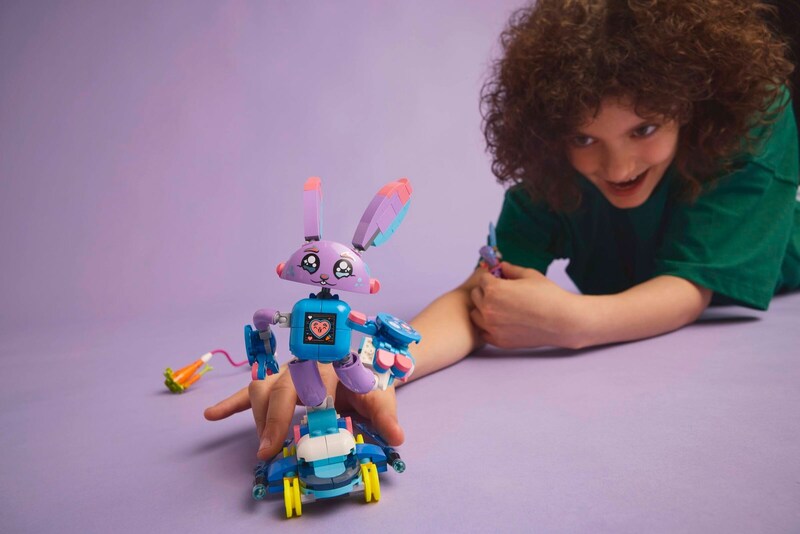 LEGO DREAMZzz 71490 Izzie and Bunchurro the Gaming Bunny