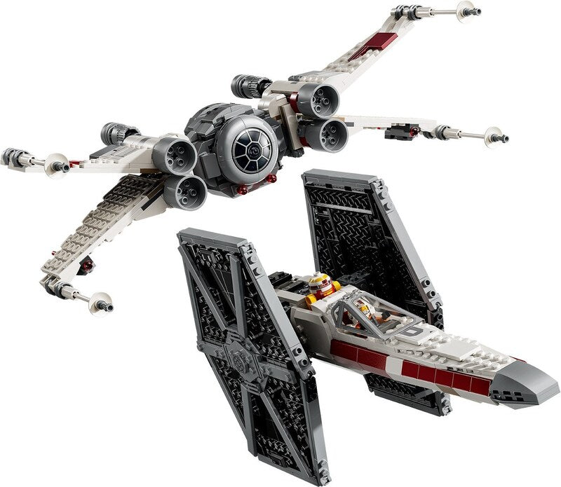 LEGO Star Wars 75393 TIE Fighter & X-Wing Mash-up