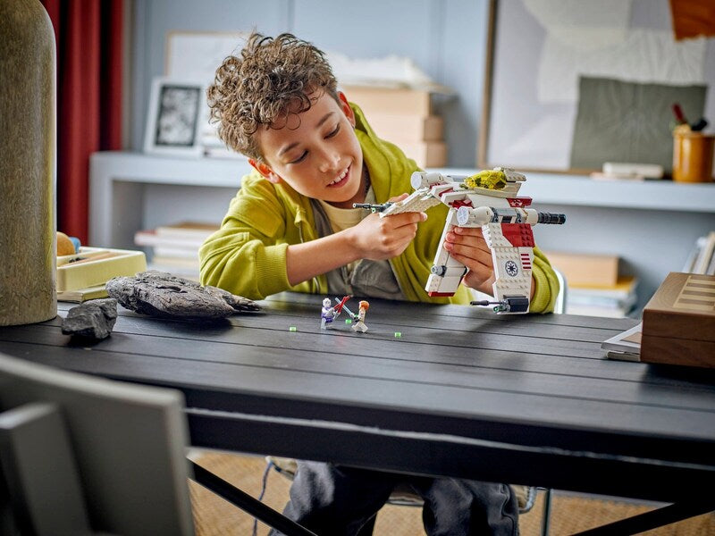 LEGO Star Wars 75432 V-19 Torrent Starfighter