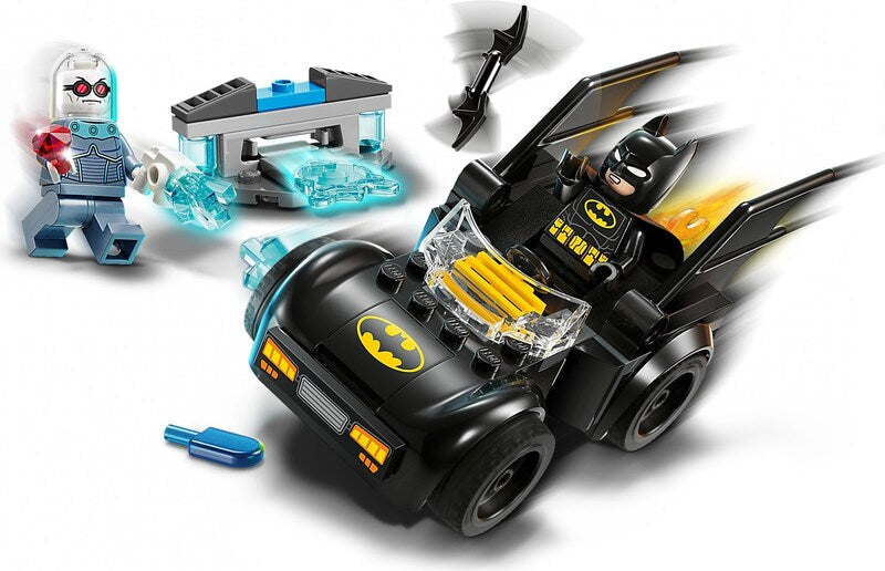 LEGO DC Comics 76301 Batman & Batmobile vs. Mr. Freeze
