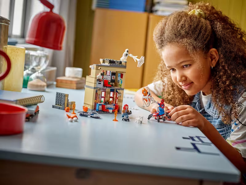 LEGO Marvel 76317 Peter Parker’s Apartment