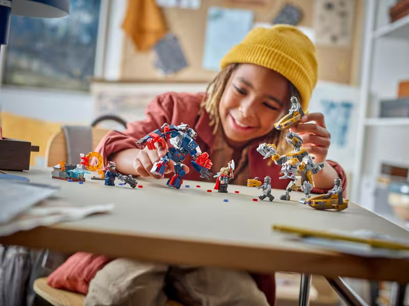 LEGO Marvel 76322 Avengers: Endgame Thor vs. Chitauri