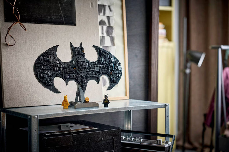 LEGO Batman 76330 Batman Logo