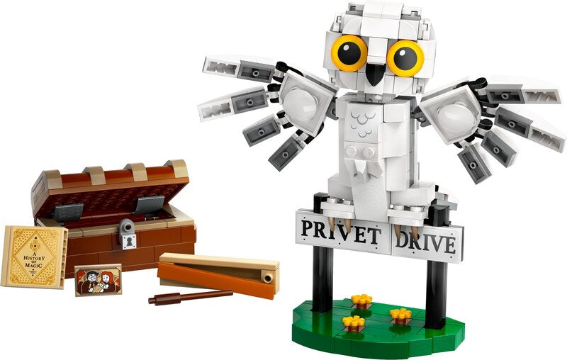 LEGO Harry Potter 76425 Hedwig at 4 Privet Drive