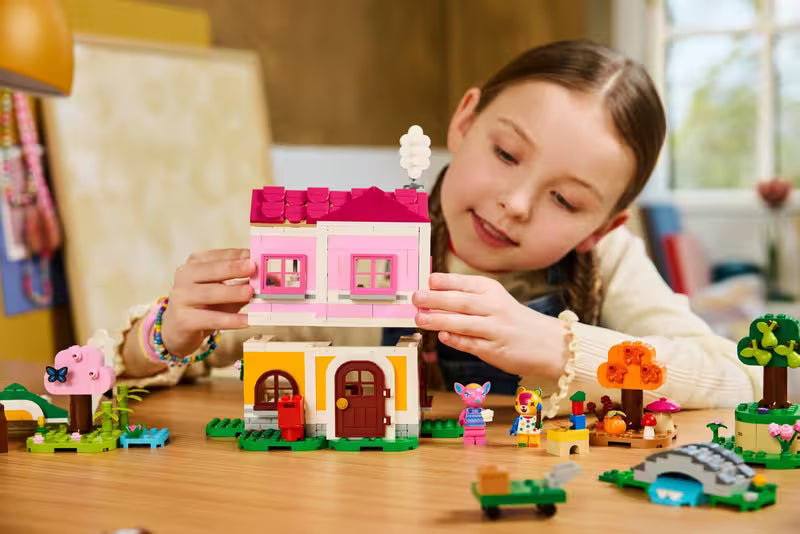 LEGO Animal Crossing 77057 Creative Houses: Seasons of Fun